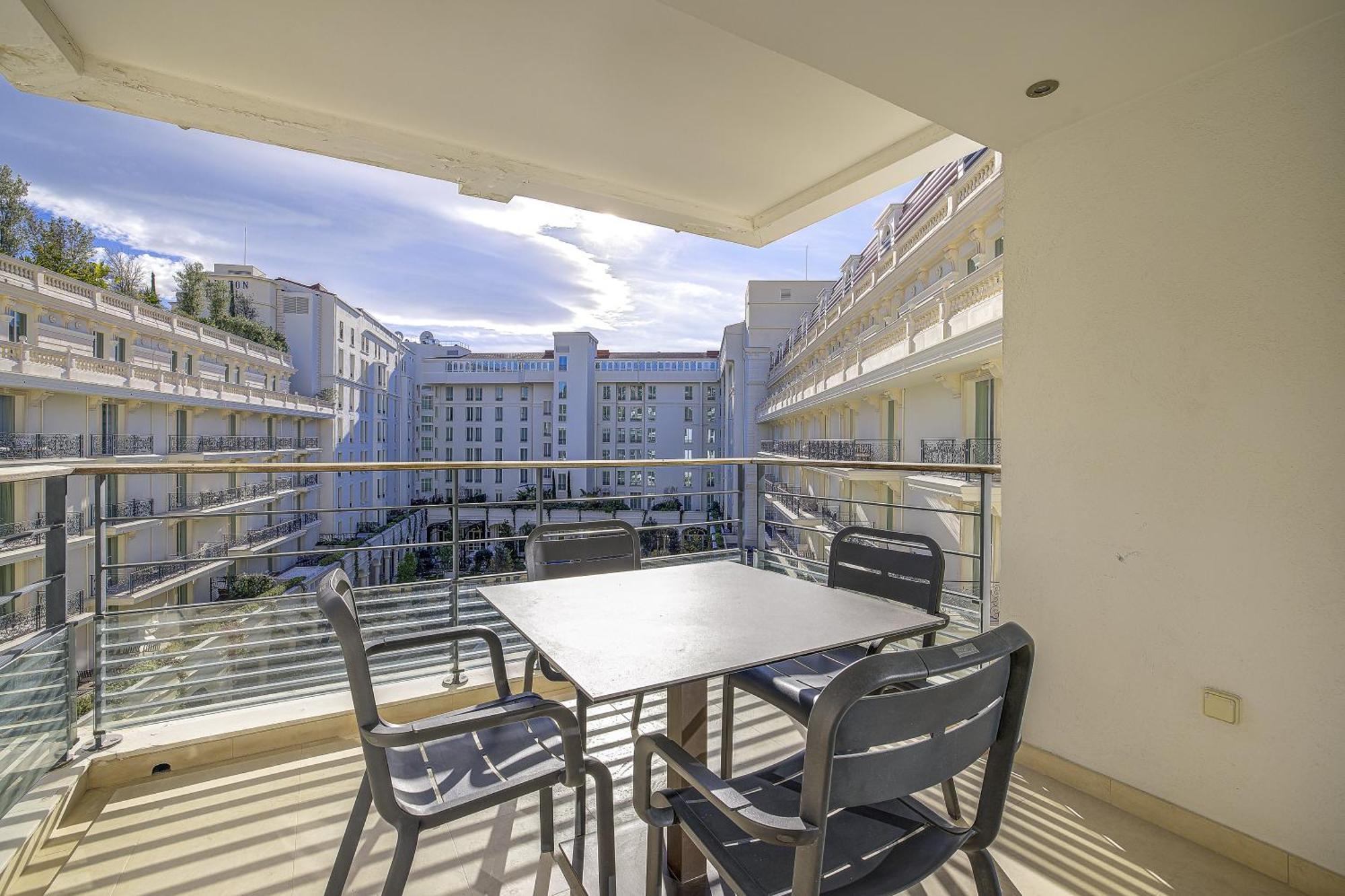 Carlton Riviera Канни Екстер'єр фото