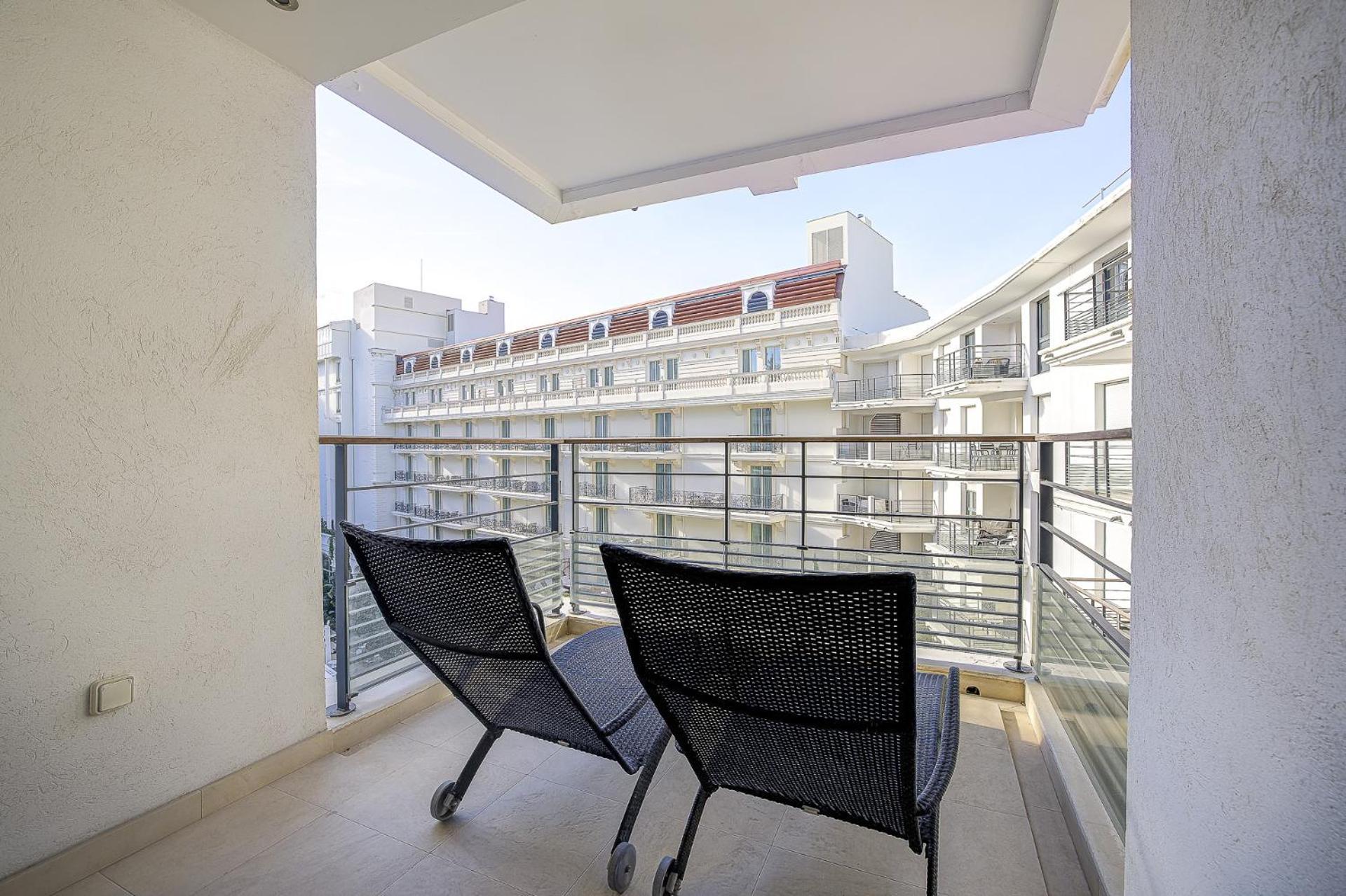 Carlton Riviera Канни Номер фото